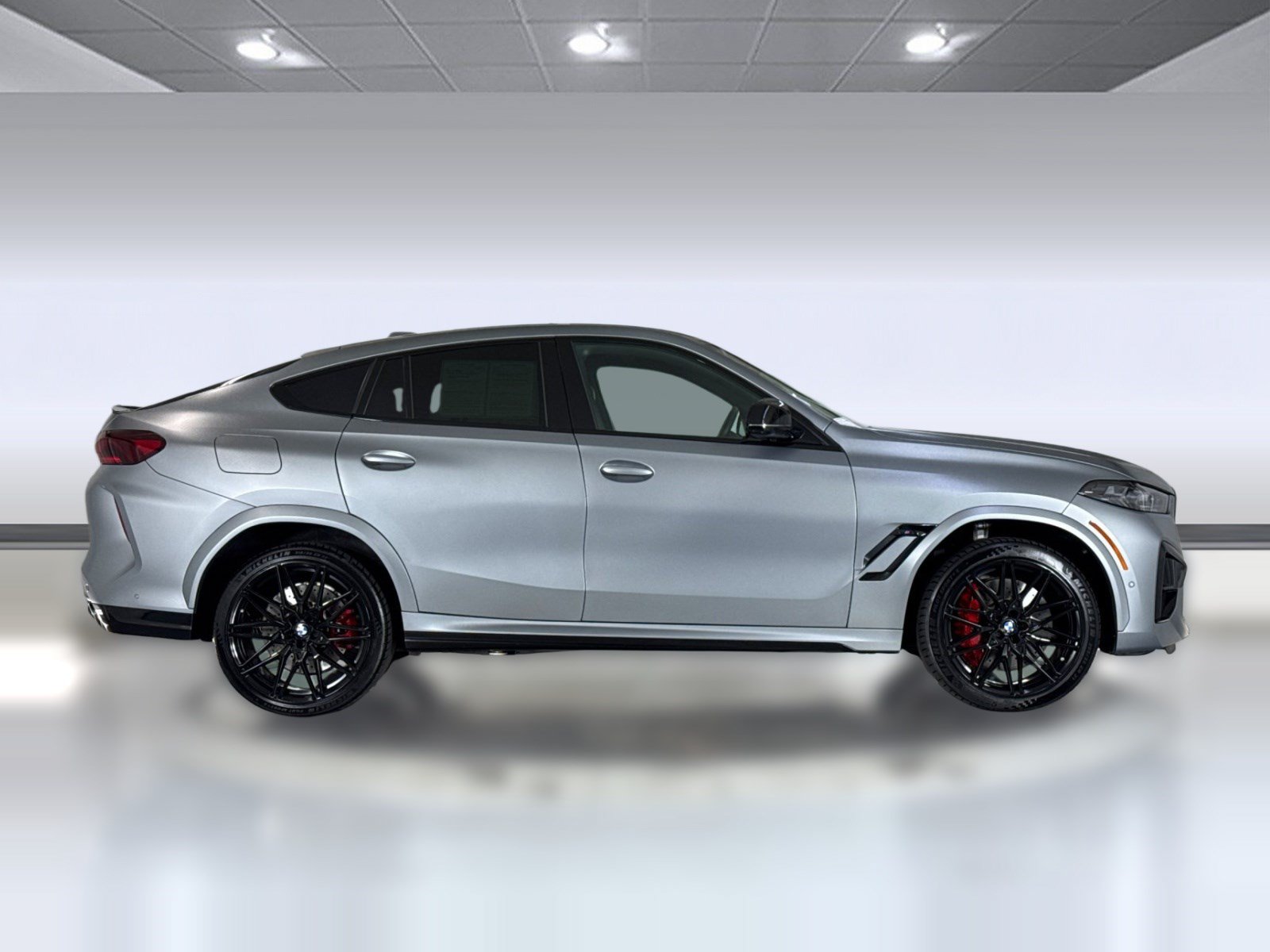 Used 2025 BMW X6 M Competition w/ Executive Package AWD/4WD image 7