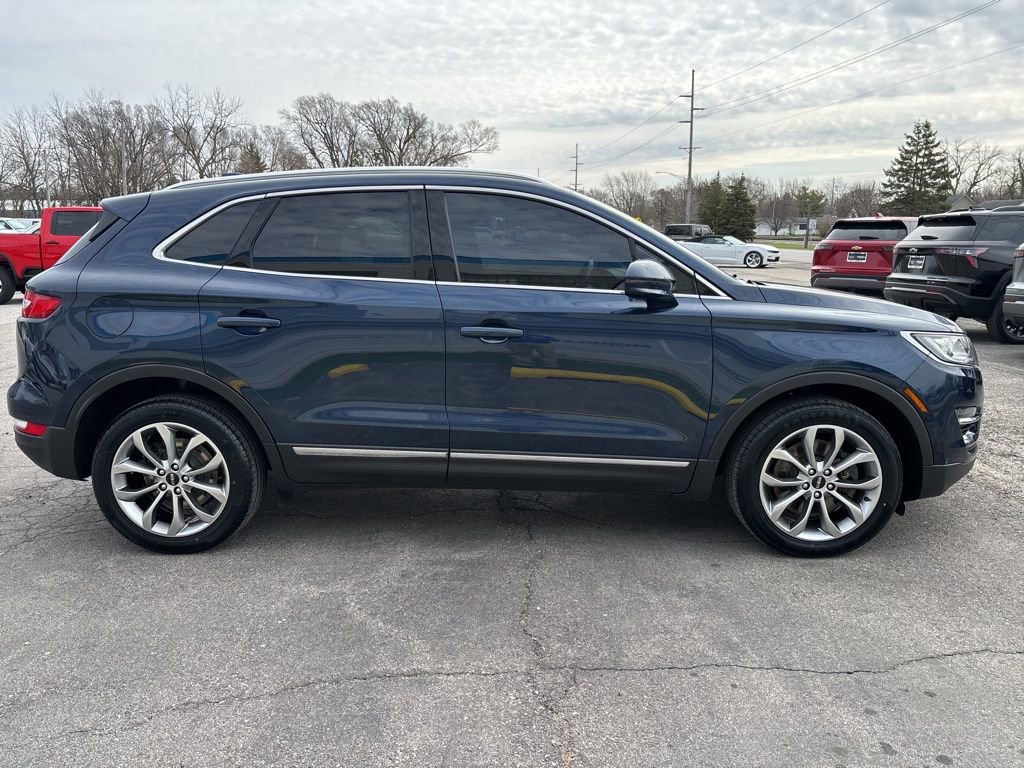Used 2017 Lincoln MKC Select w/ Lincoln MKC Climate Package image 4