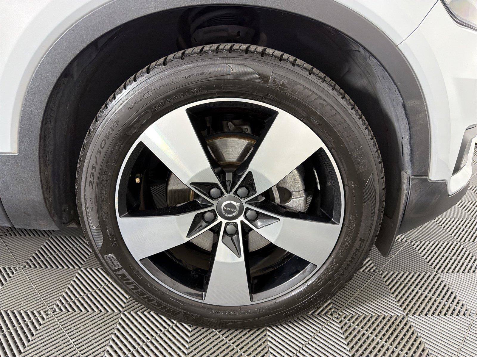 Used 2020 Volvo XC40 T5 Momentum AWD/4WD image 10