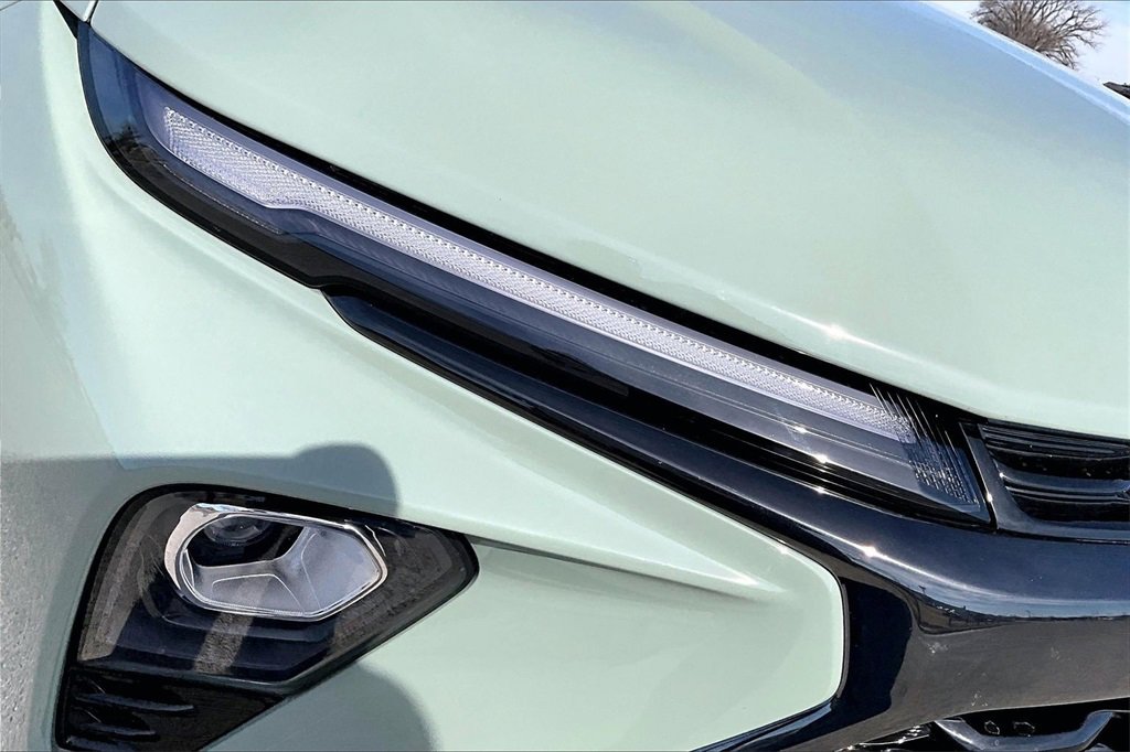 Used 2024 Chevrolet TrailBlazer RS w/ Driver Confidence Package image 26