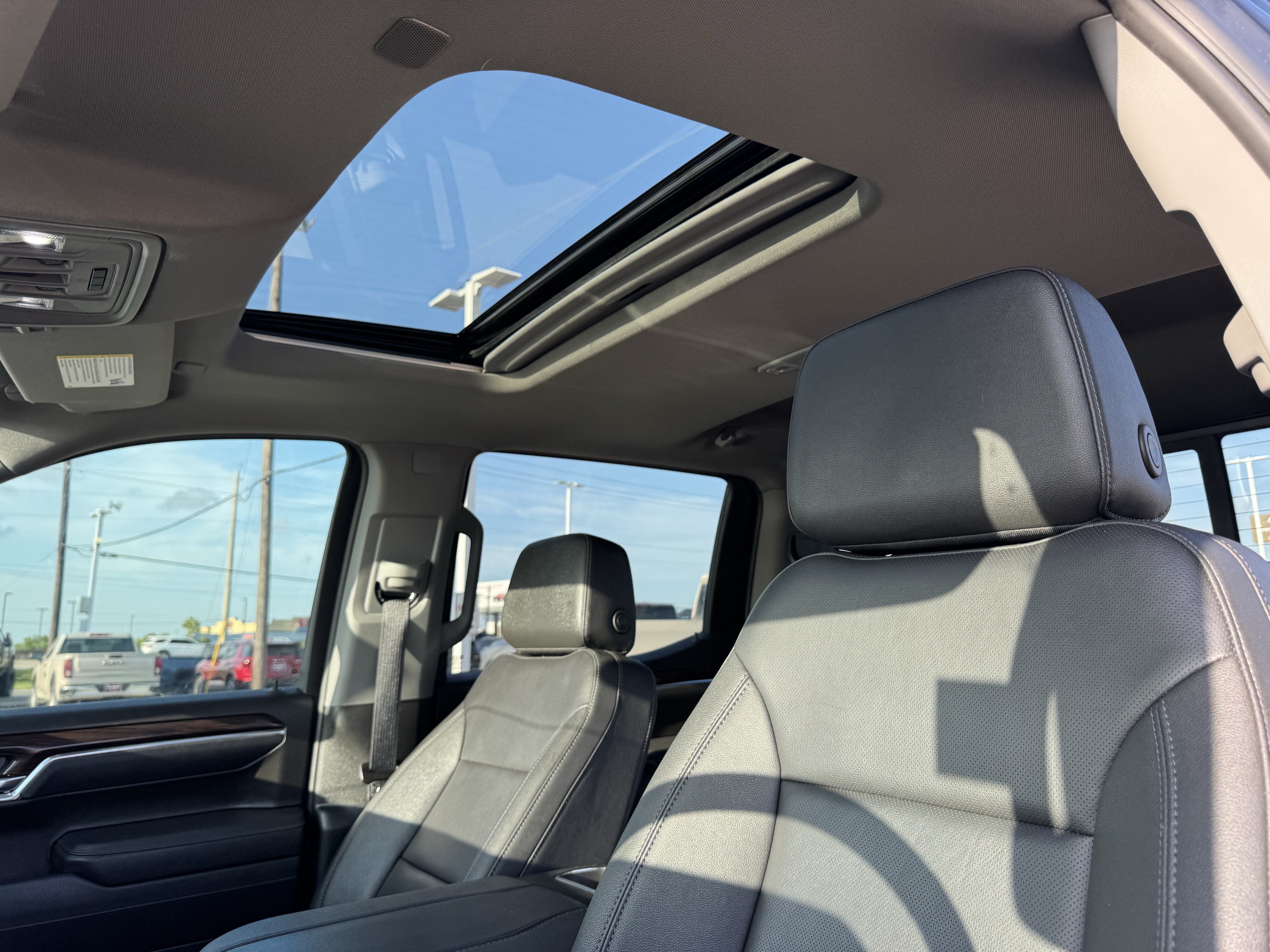 Used 2025 GMC Sierra 1500 SLT RWD image 23