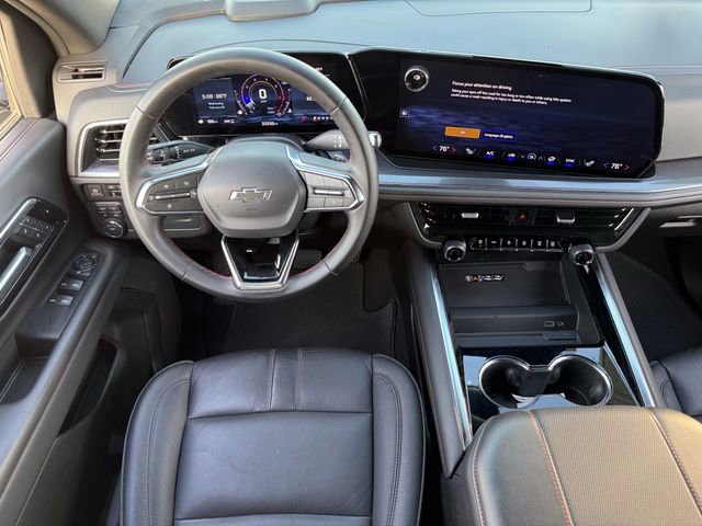 Certified 2025 Chevrolet Suburban RST image 14