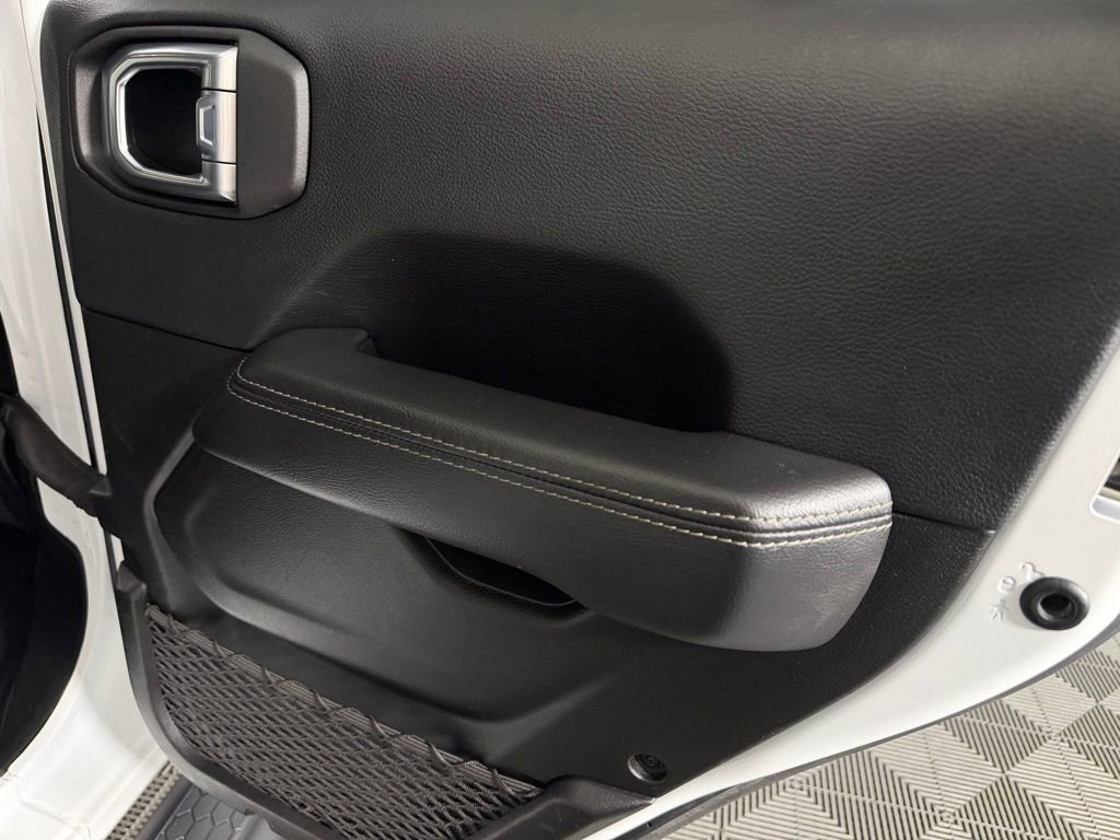 Used 2022 Jeep Wrangler Unlimited Sahara w/ LED Lighting Group image 31