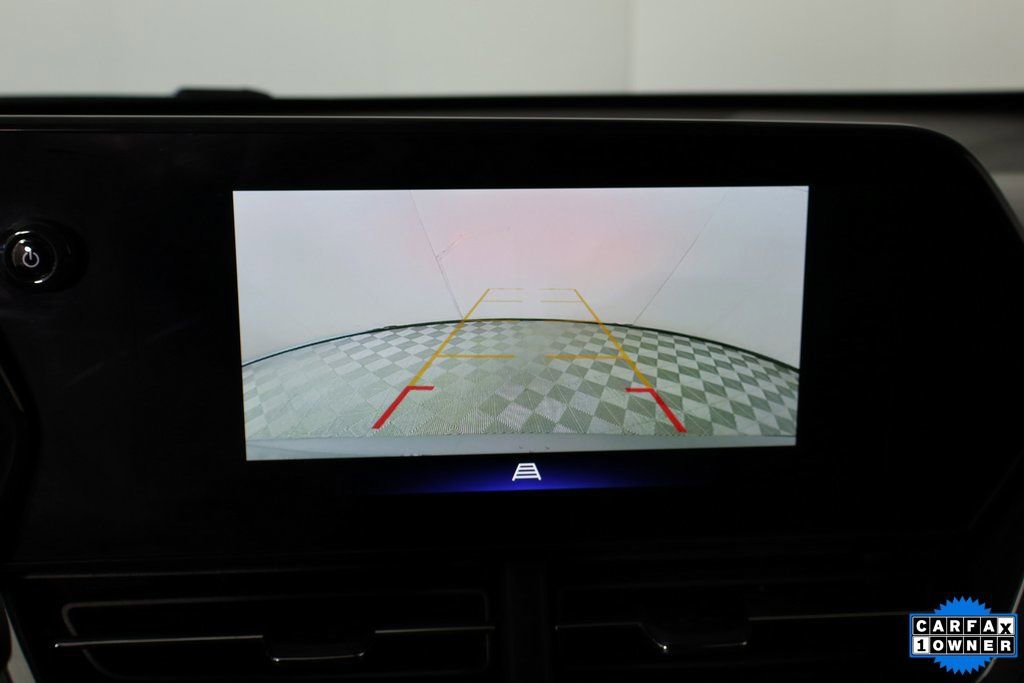 Used 2025 Chevrolet Trax LT w/ LT Convenience Package image 6