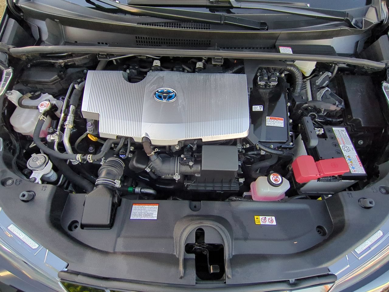 Used 2022 Toyota Prius LE FWD image 27