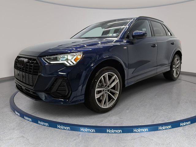 Certified 2025 Audi Q3 2.0T Premium w/ Convenience Package AWD/4WD image 1
