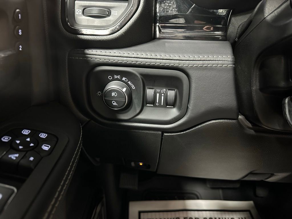 Used 2025 RAM 2500 Limited image 17