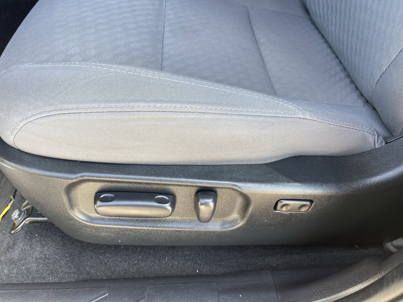 Used 2021 Toyota Tacoma SR5 RWD image 22