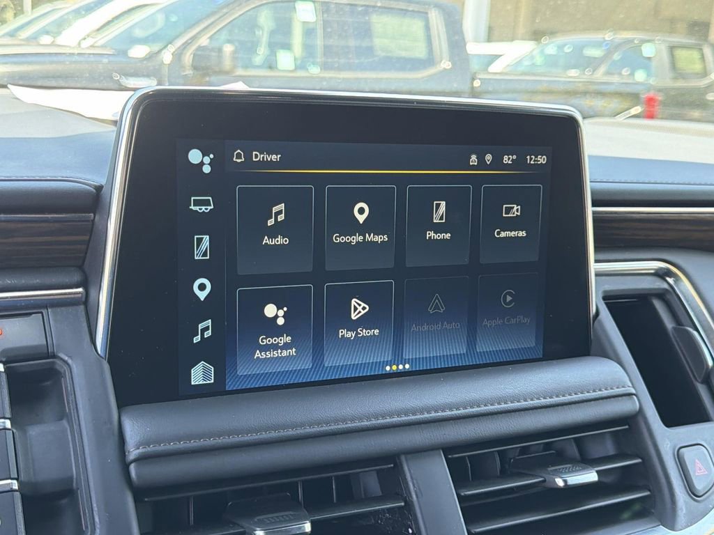 Used 2023 Chevrolet Suburban High Country image 11