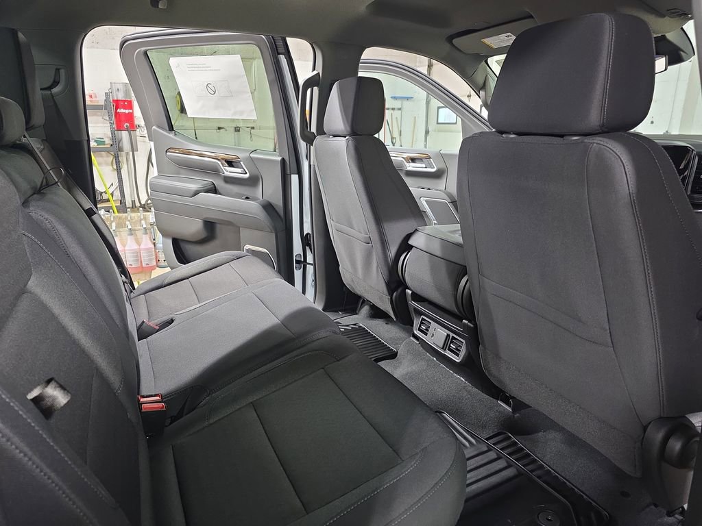New 2026 GMC Sierra 1500 Elevation image 11
