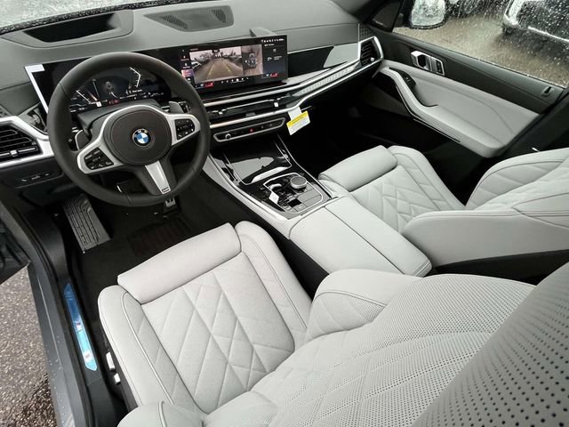 New 2026 BMW X5 xDrive40i w/ M Sport Package AWD/4WD image 10