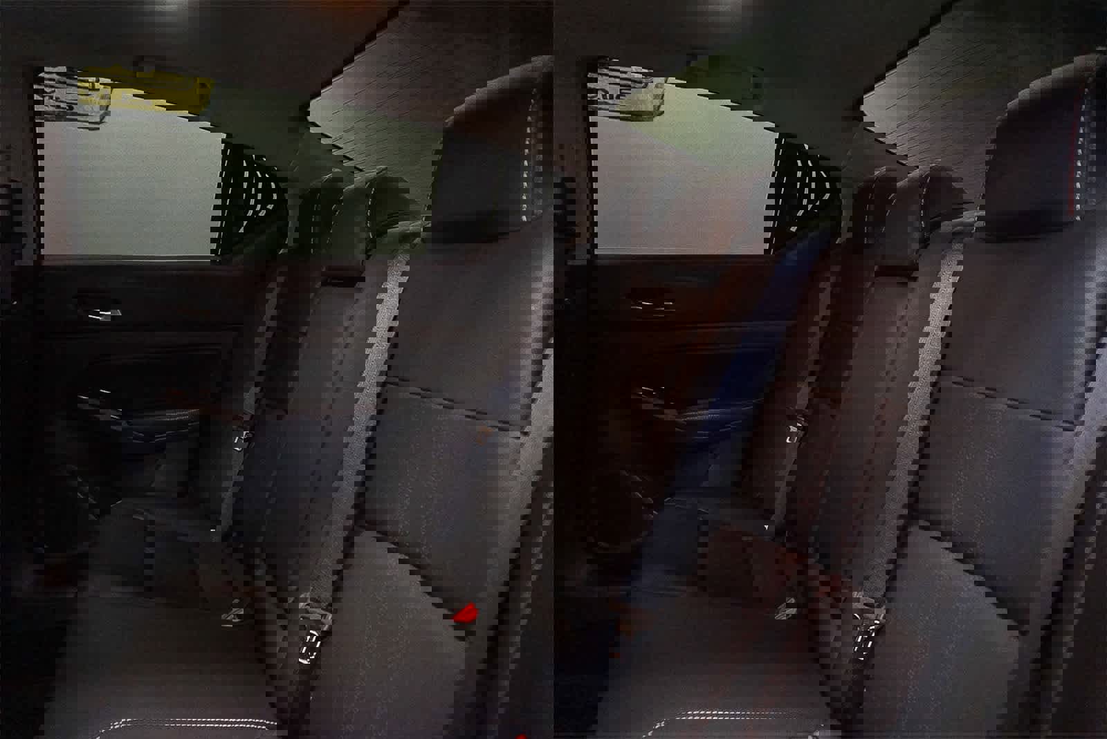 Used 2023 Nissan Altima 2.5 SR w/ SR Premium Package image 19