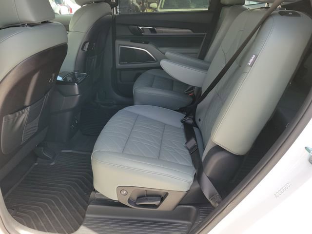 Used 2024 Kia Telluride SX Prestige X-Pro AWD/4WD image 11