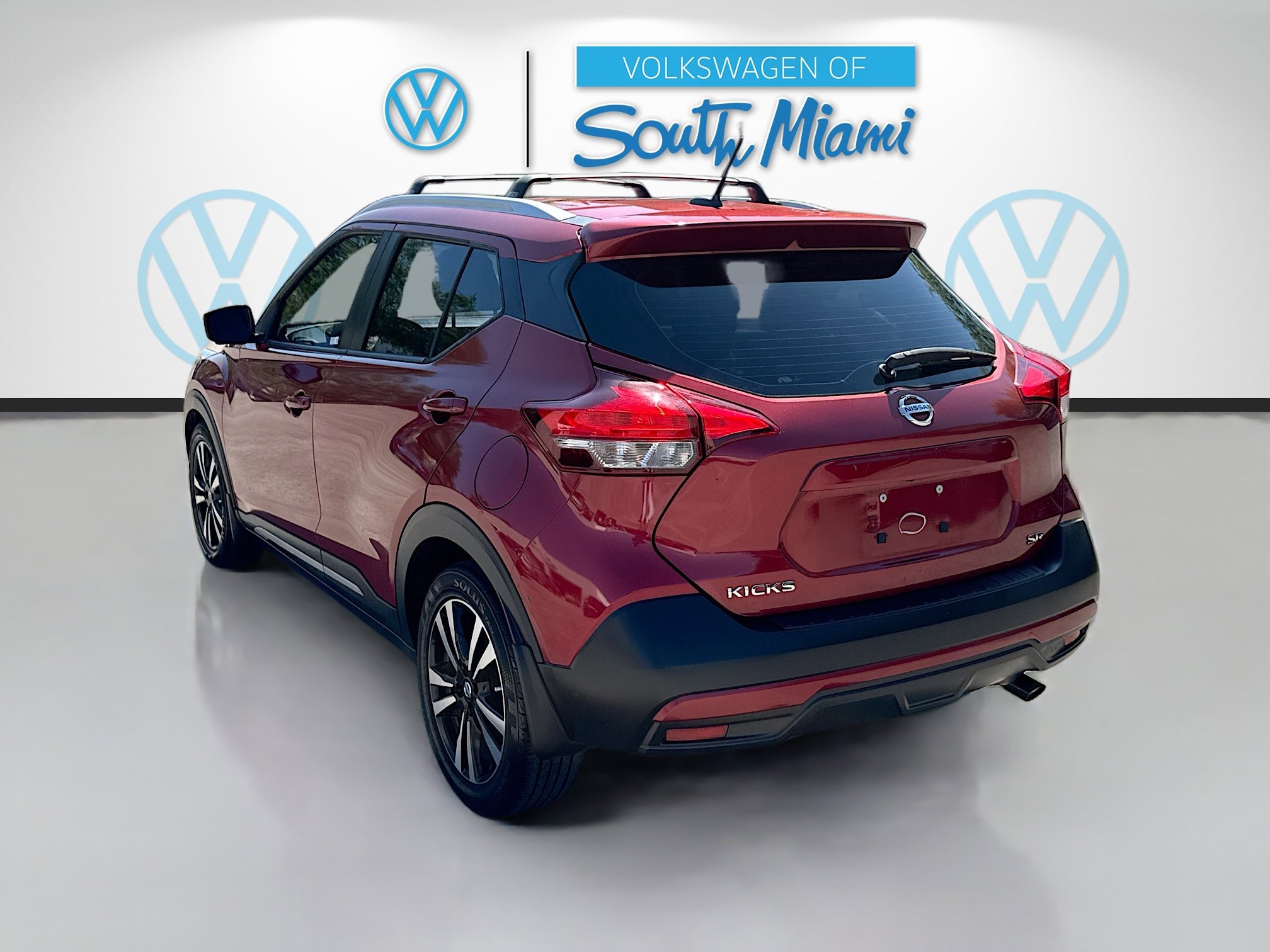 Used 2019 Nissan Kicks SR w/ Exterior Package image 5