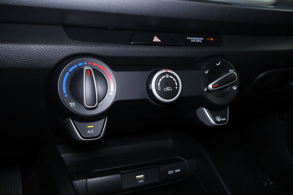 Used 2023 Kia Rio S image 27