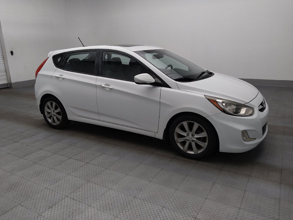 Used 2013 Hyundai Accent SE FWD image 11
