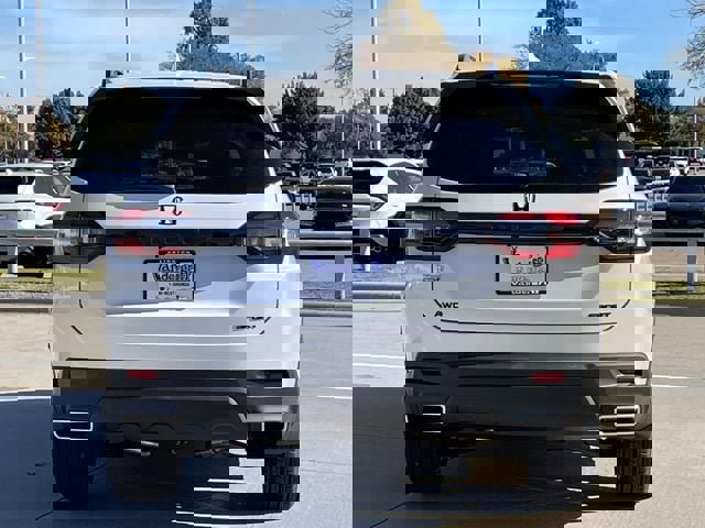 New 2025 Honda Pilot Sport image 5