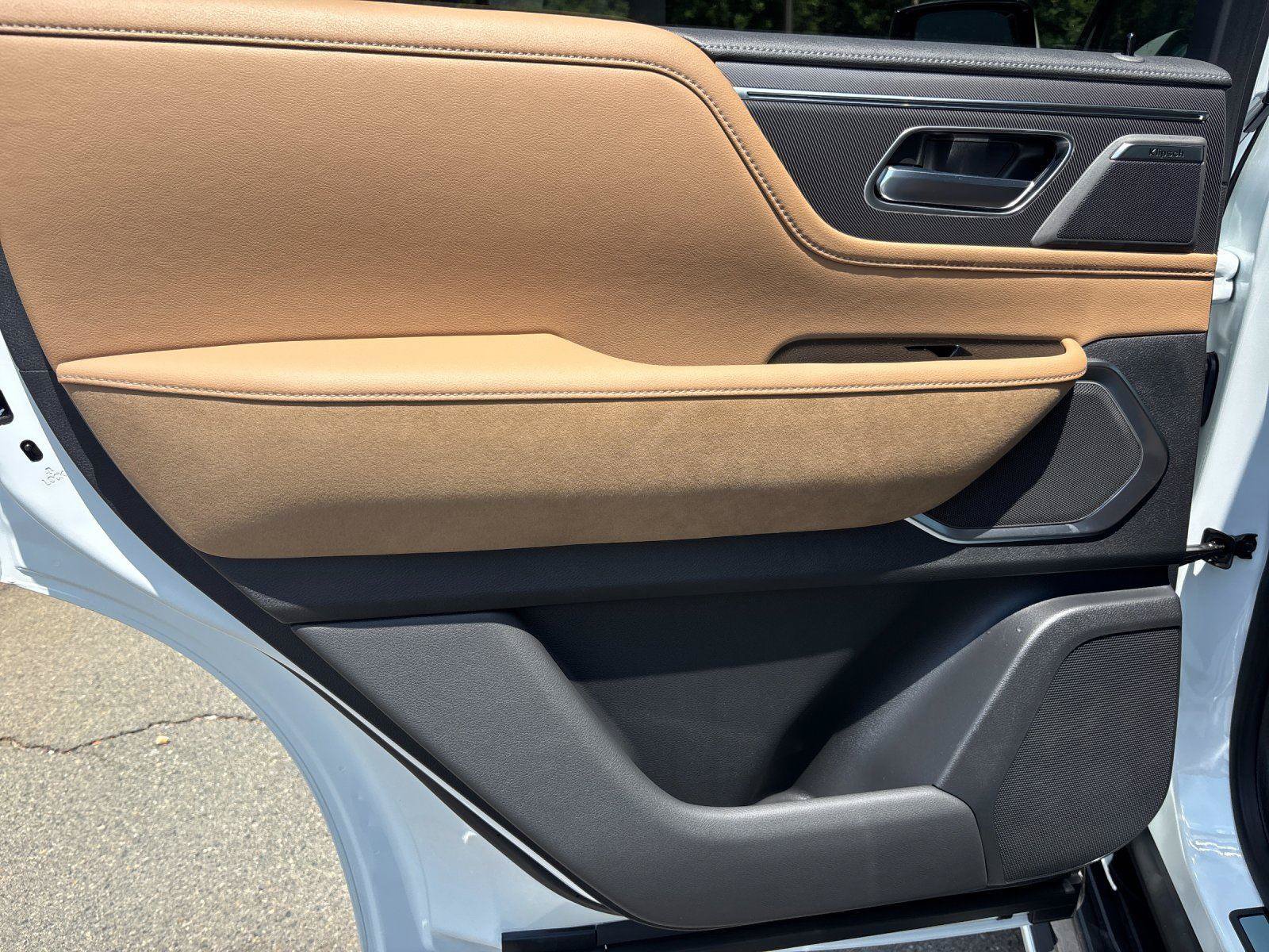 New 2027 INFINITI QX80 Luxe AWD/4WD image 32