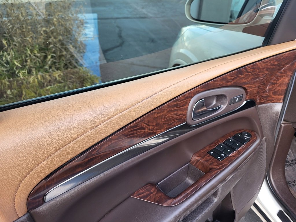 Used 2014 Buick Enclave Leather w/ Trailering Provision Package image 22