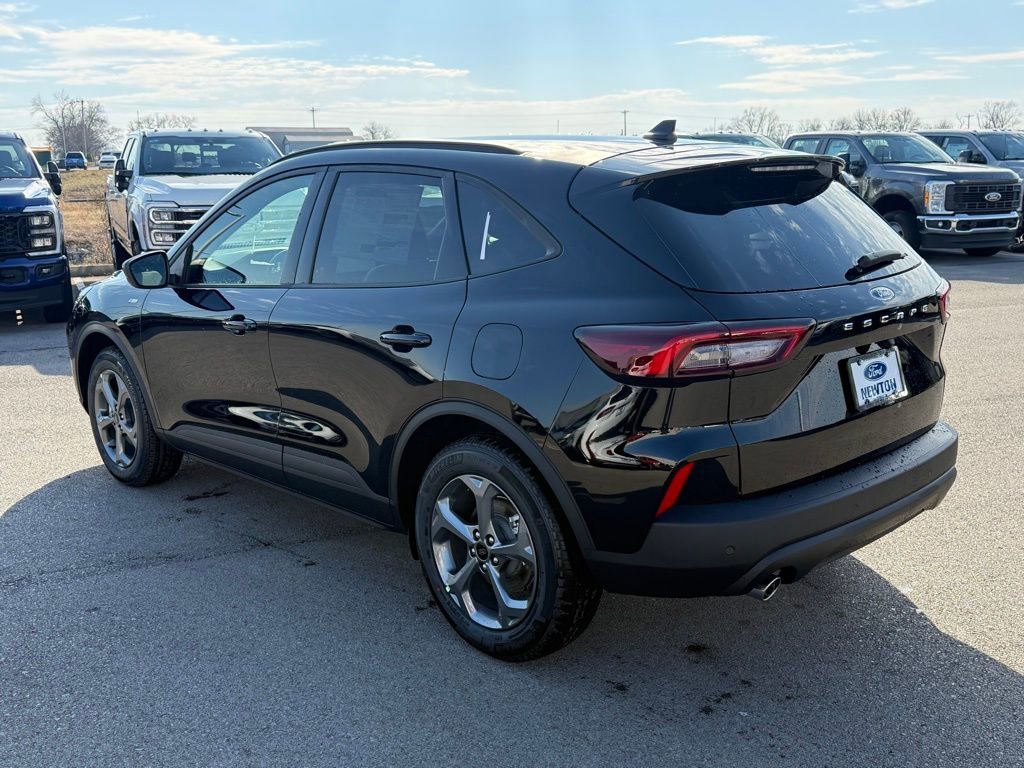 New 2026 Ford Escape ST-Line w/ Tech Pack #1 FWD image 34