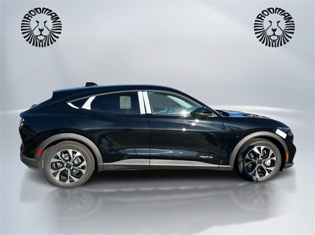 New 2025 Ford Mustang Mach-E Select w/ Comfort Package Lite image 4