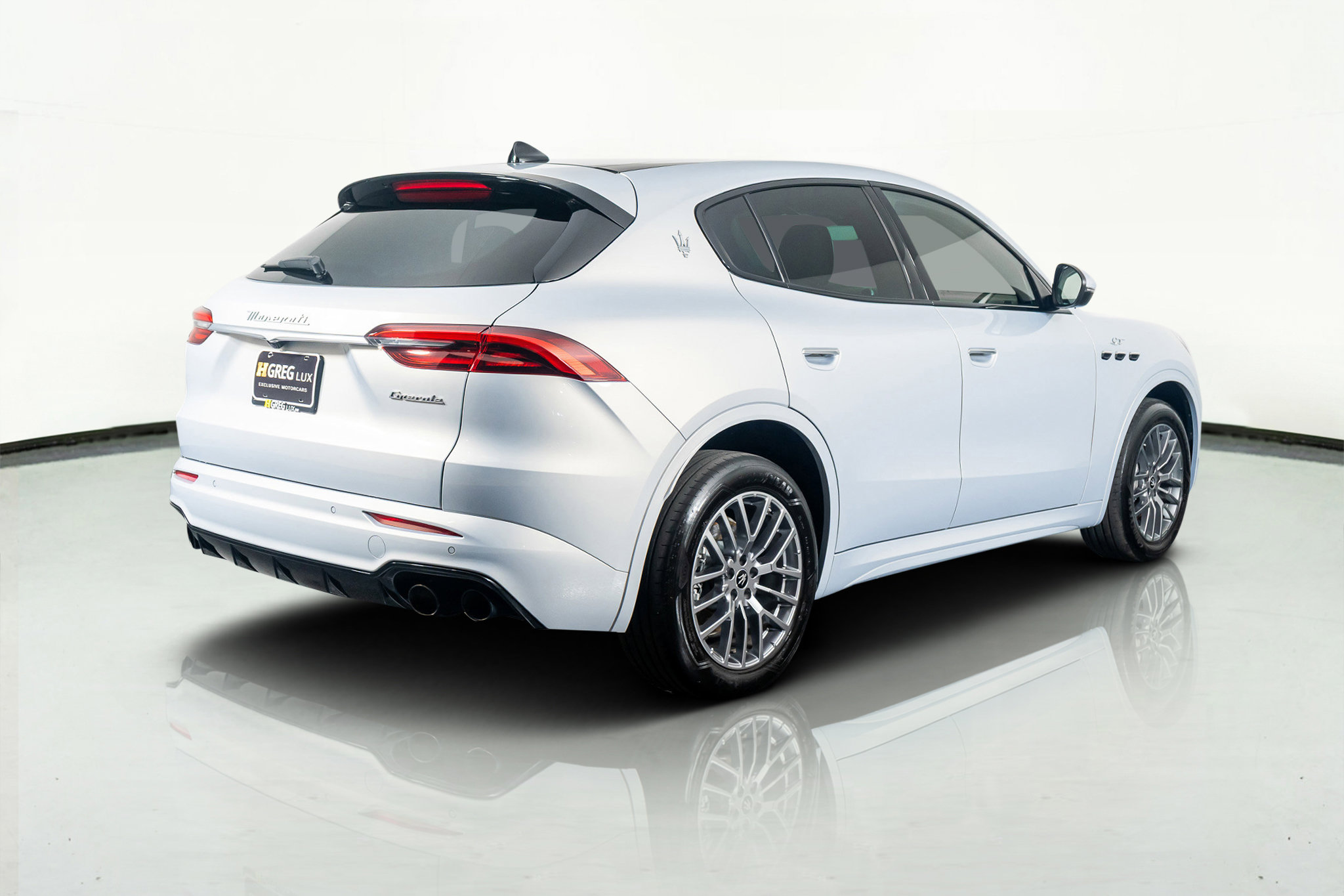 Used 2023 Maserati Grecale GT image 10