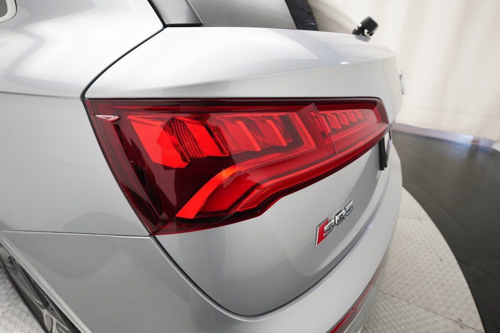 Used 2020 Audi SQ5 Premium Plus w/ Premium Plus Package image 11