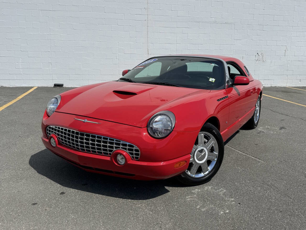 Used 2004 Ford Thunderbird Deluxe RWD image 1