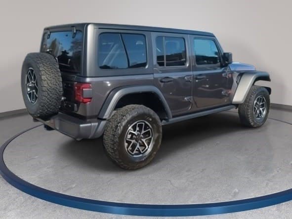Used 2025 Jeep Wrangler Unlimited Rubicon image 5