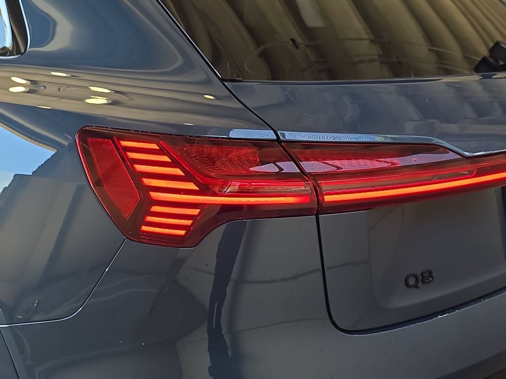 Certified 2024 Audi Q8 e-tron Premium Plus w/ Premium Plus Package AWD/4WD image 36