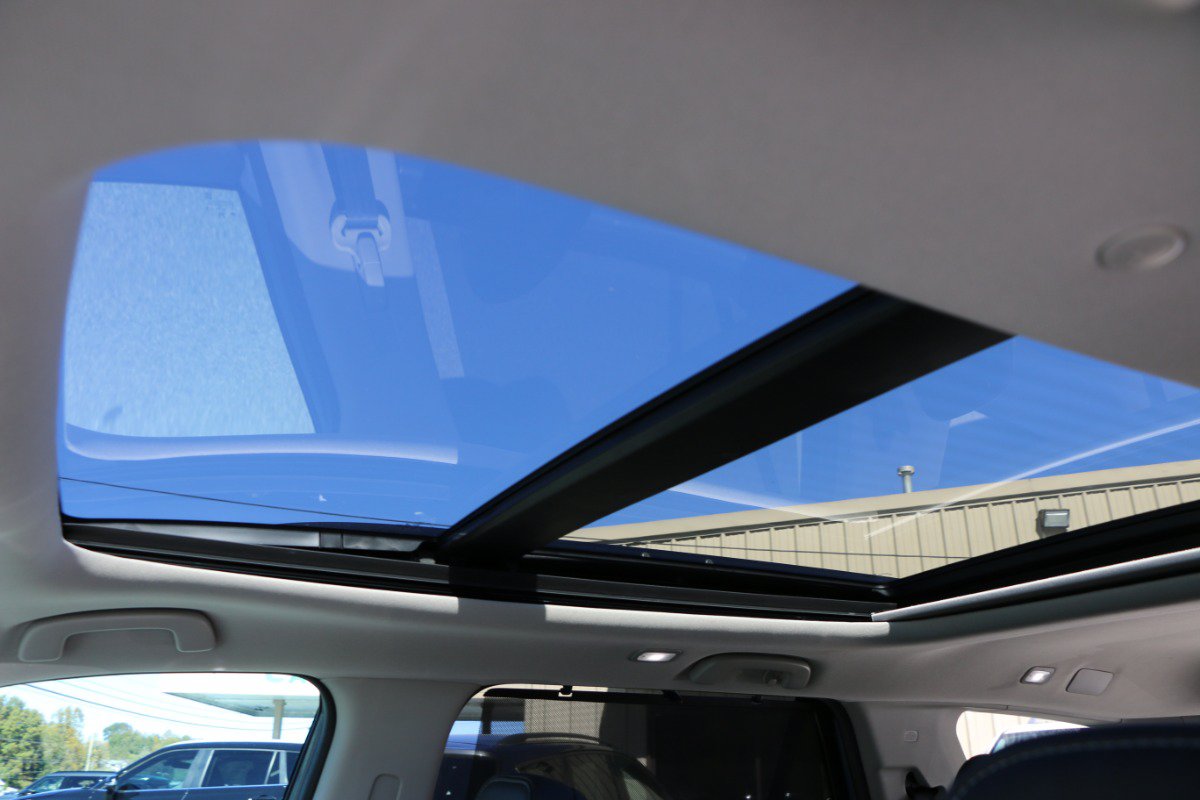 Used 2025 Honda Pilot Touring image 29