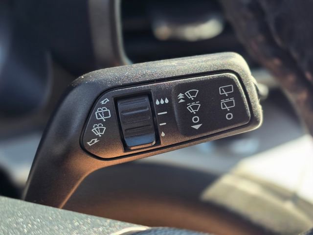 Used 2024 Ford Explorer XLT w/ Equipment Group 202A image 41