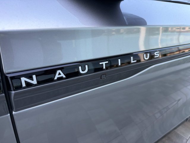 New 2026 Lincoln Nautilus Black Label w/ Jet Appearance Package AWD/4WD image 8