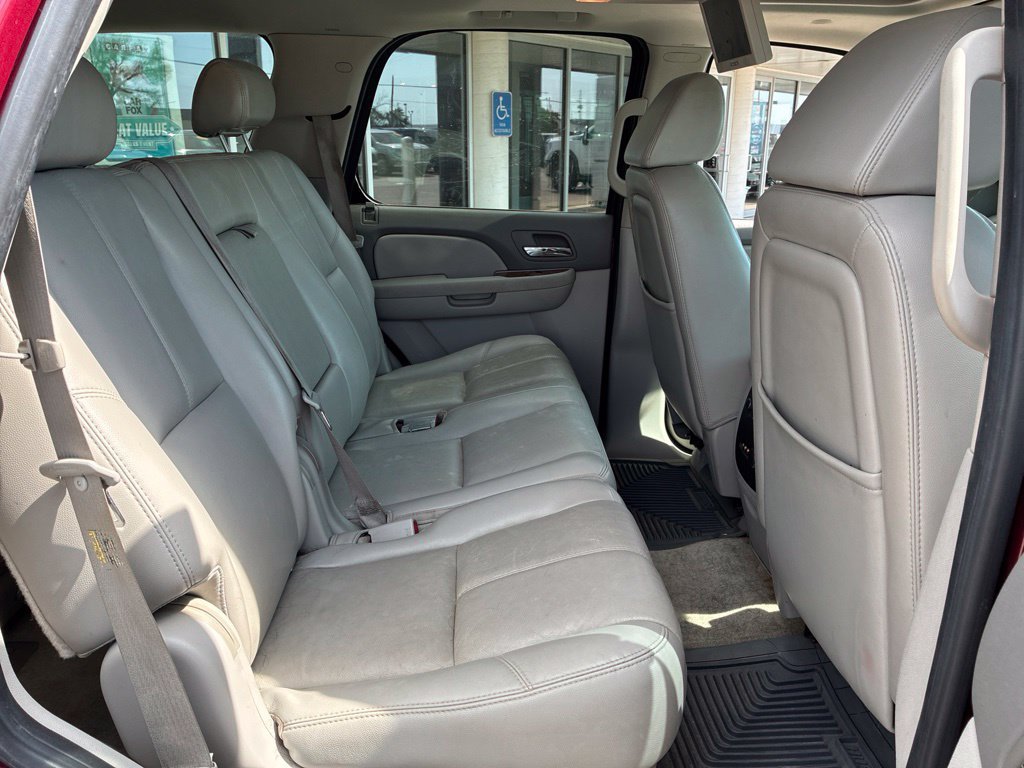 Used 2007 Chevrolet Tahoe LTZ w/ LTZ Preferred Equipment Group AWD/4WD image 14