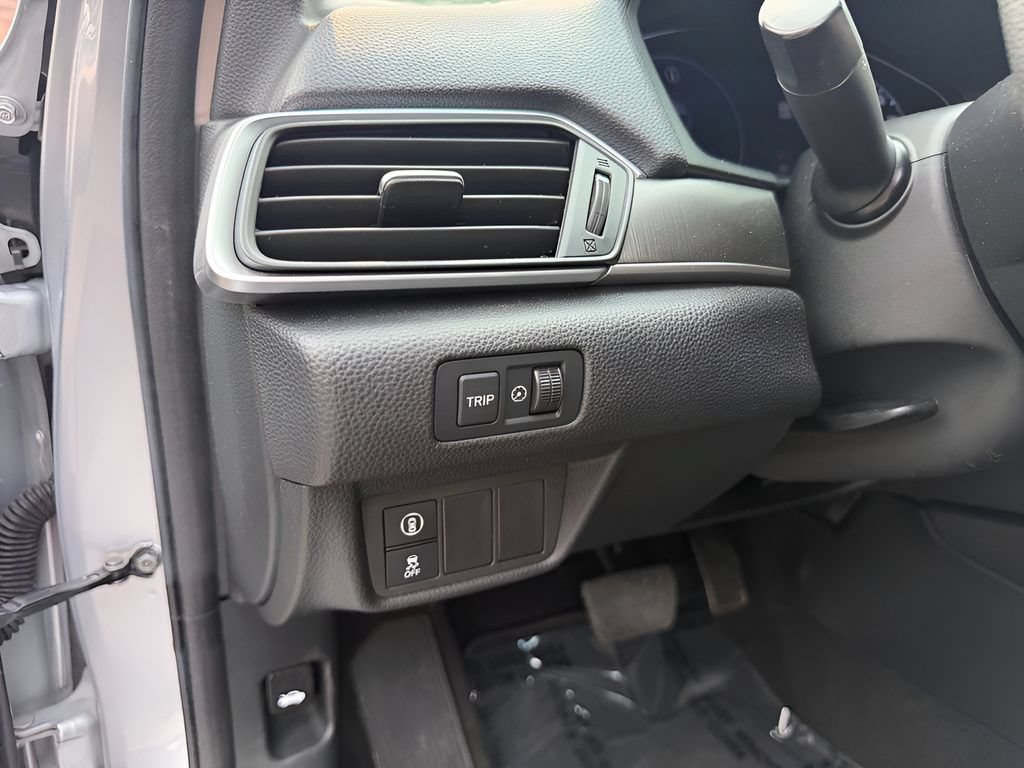 Used 2019 Honda Accord LX image 18