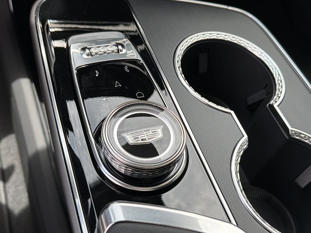 New 2026 Cadillac Lyriq Signature Sport AWD/4WD image 26