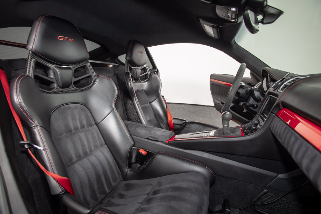 Used 2016 Porsche Cayman GT4 RWD image 39