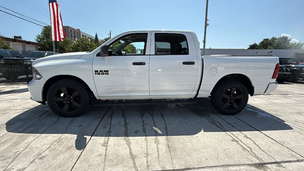 Used 2018 RAM 1500 Express w/ Express Value Package RWD image 11