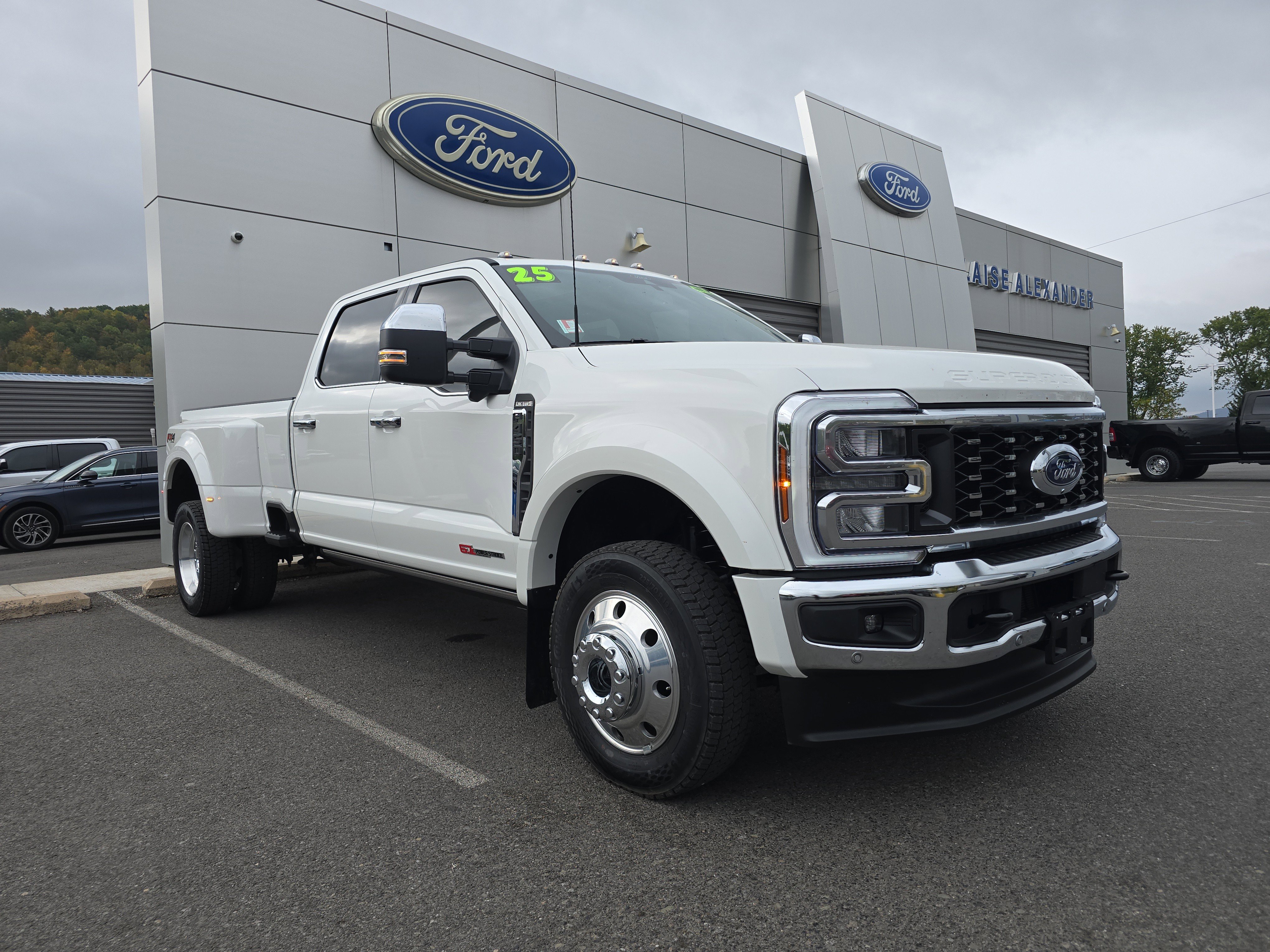 Used 2025 Ford F450 King Ranch w/ Chrome Package video 1