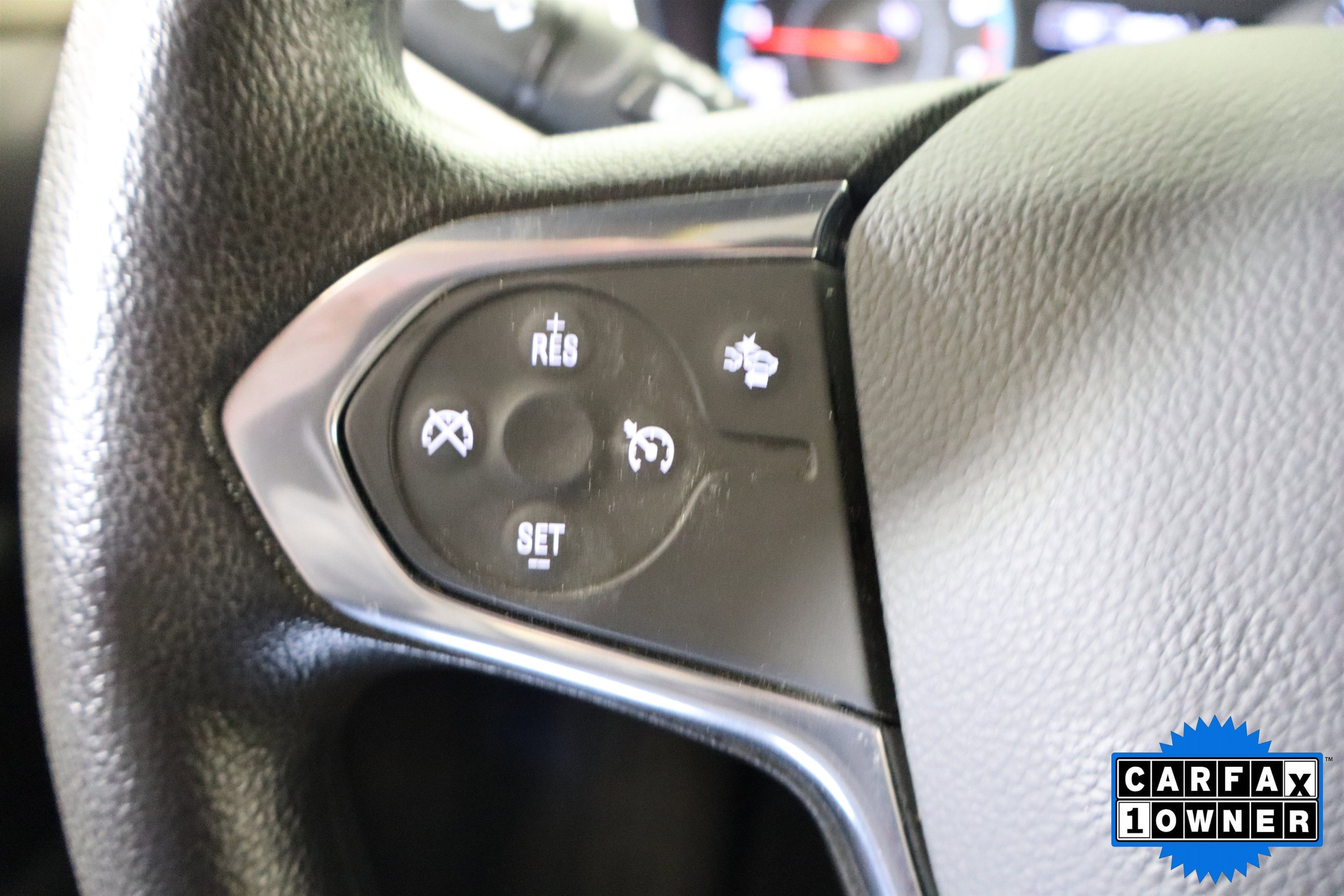 Used 2022 Chevrolet Traverse LS AWD/4WD image 28