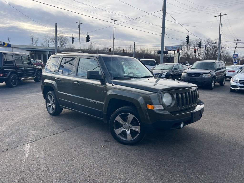 Used 2016 Jeep Patriot 4WD image 4