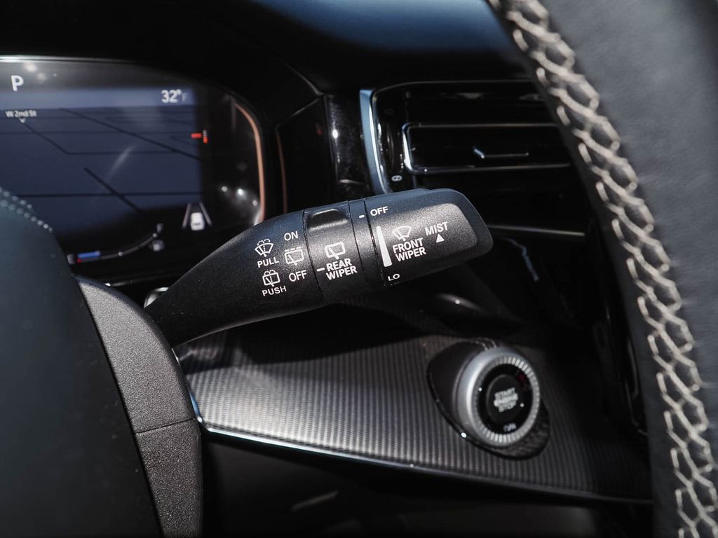 Used 2022 Jeep Grand Wagoneer Series II image 32