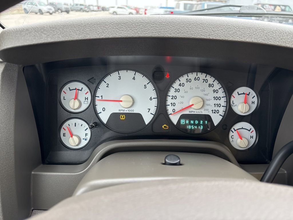 Used 2008 Dodge Ram 1500 Truck ST image 42