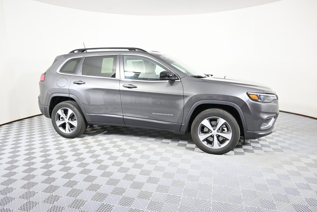 Used 2022 Jeep Cherokee Limited image 8