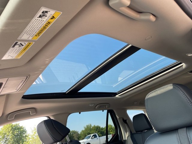 New 2025 Honda Pilot Touring image 10