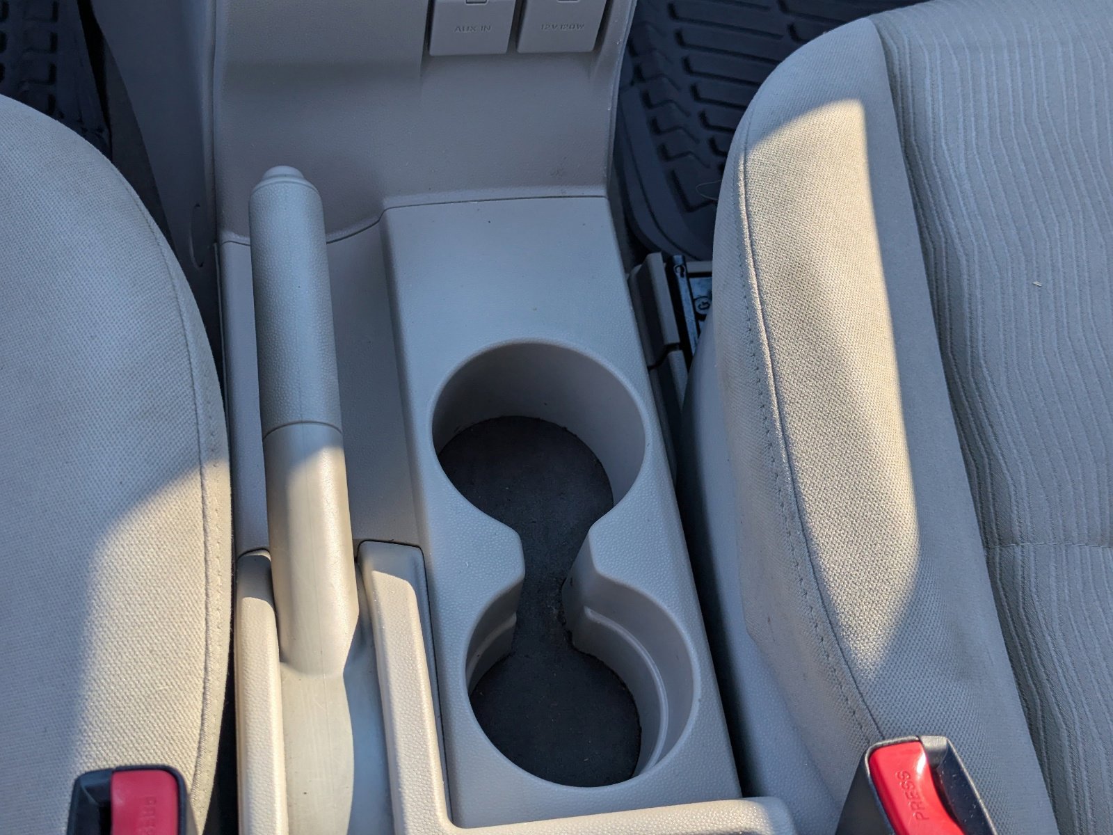 Used 2008 MAZDA MAZDA5 Sport image 24