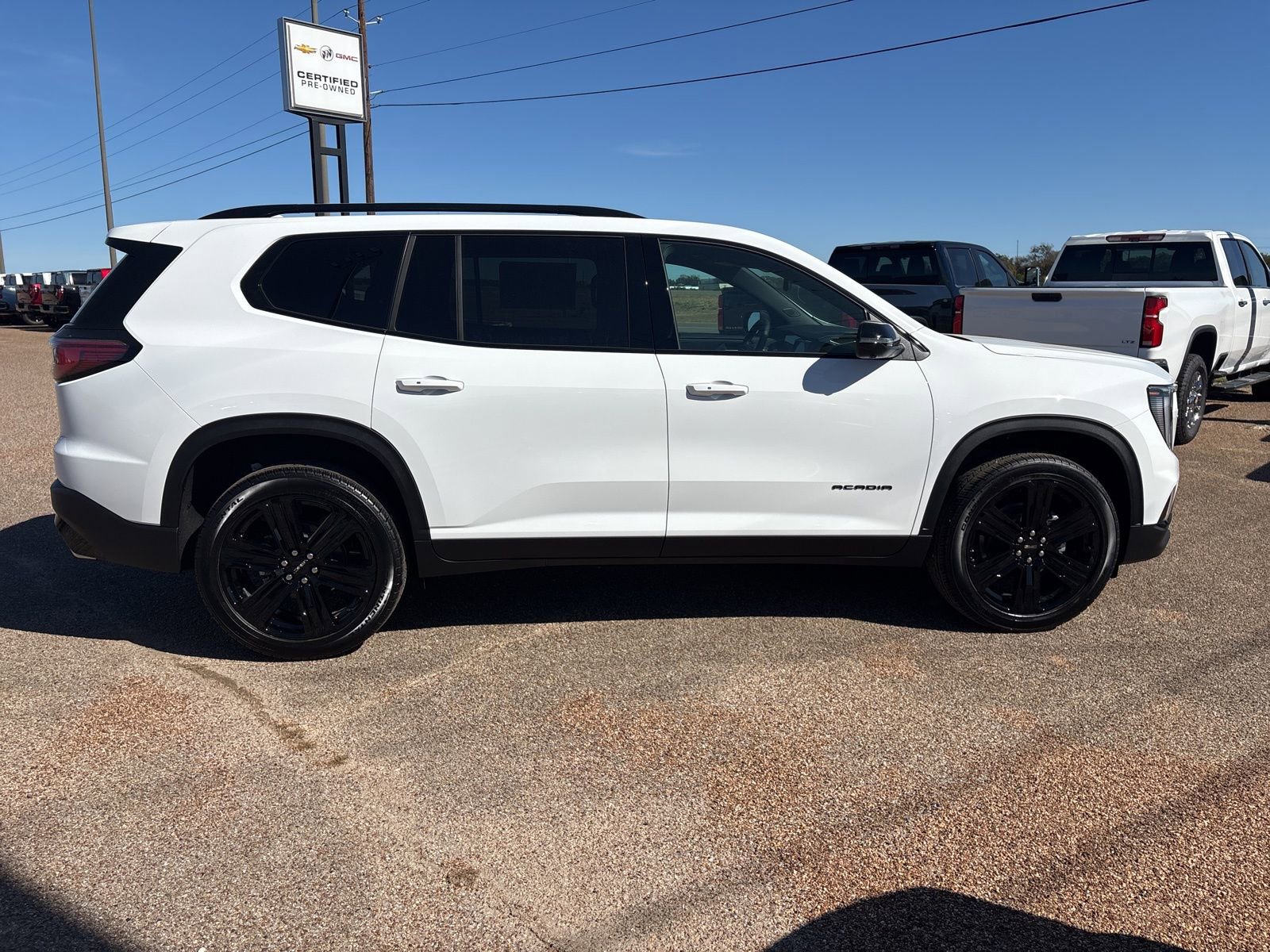 New 2026 GMC Acadia Elevation image 6