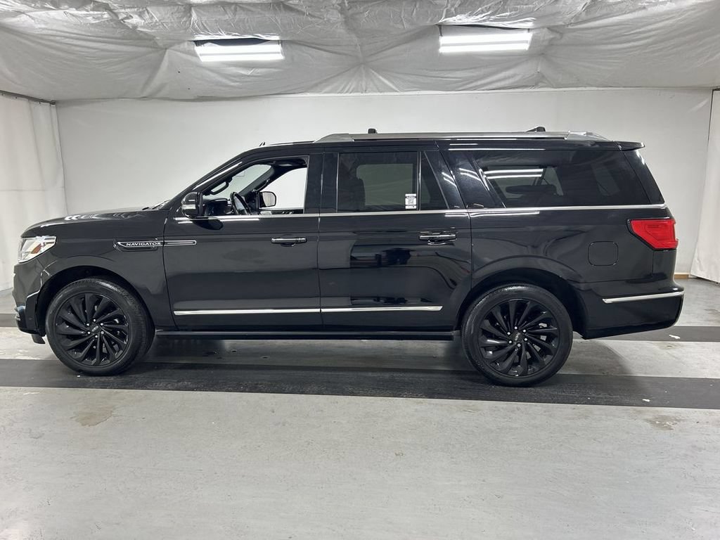 Used 2021 Lincoln Navigator L Reserve AWD/4WD image 6