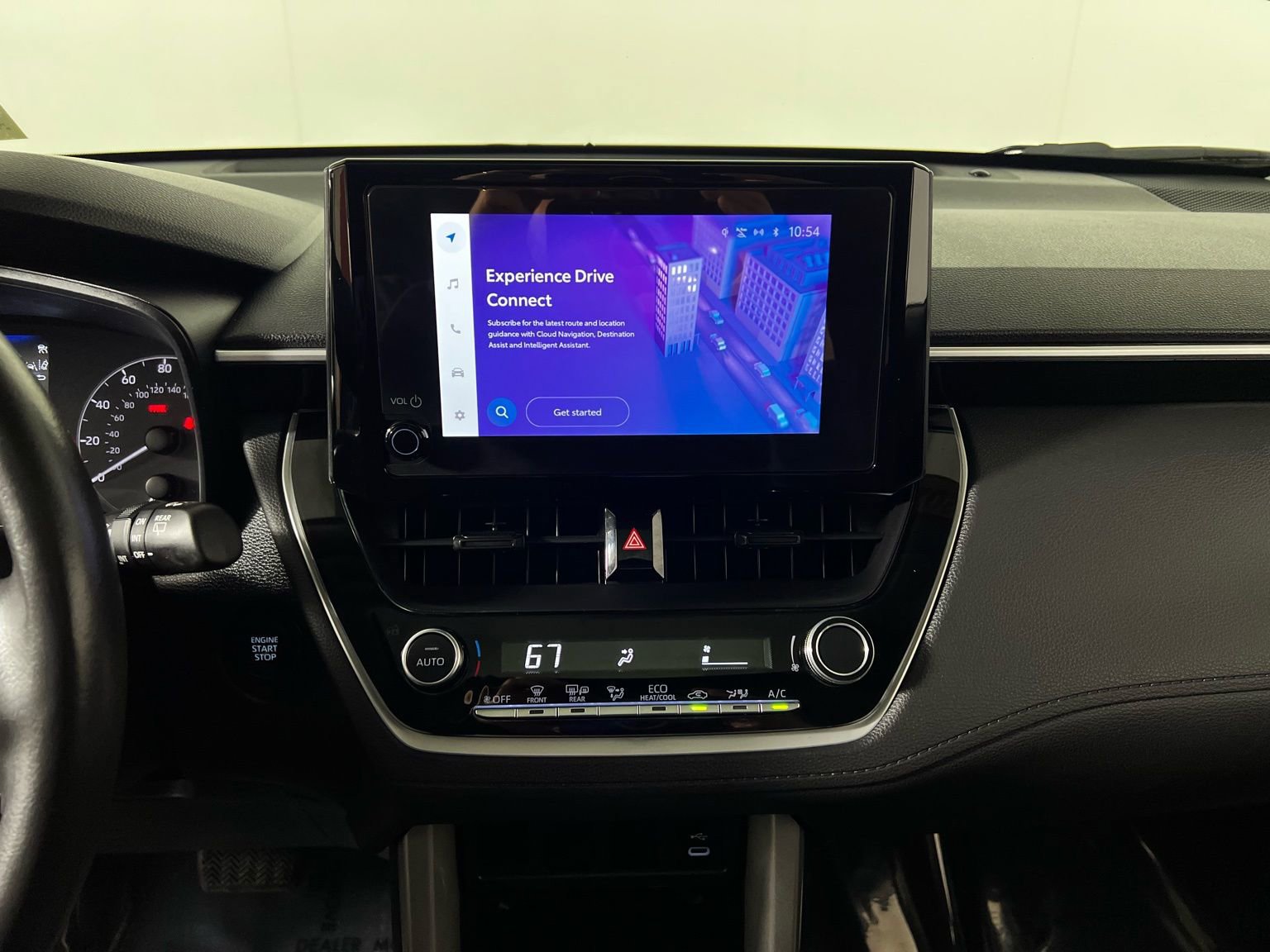 Certified 2024 Toyota Corolla Cross LE w/ Moonroof Package image 17