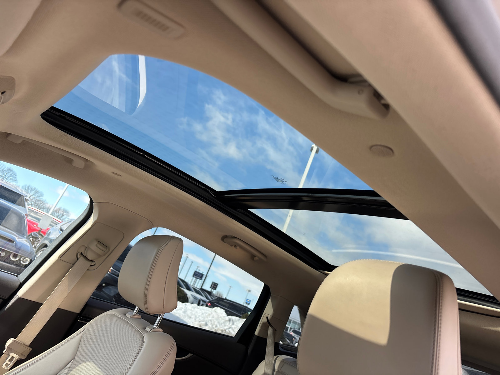 Certified 2022 Lincoln Nautilus Reserve w/ Cargo Utility Package image 25